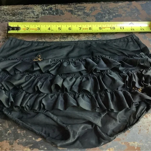 Retro Style Ruffled Bottoms - Picture 4 of 5
